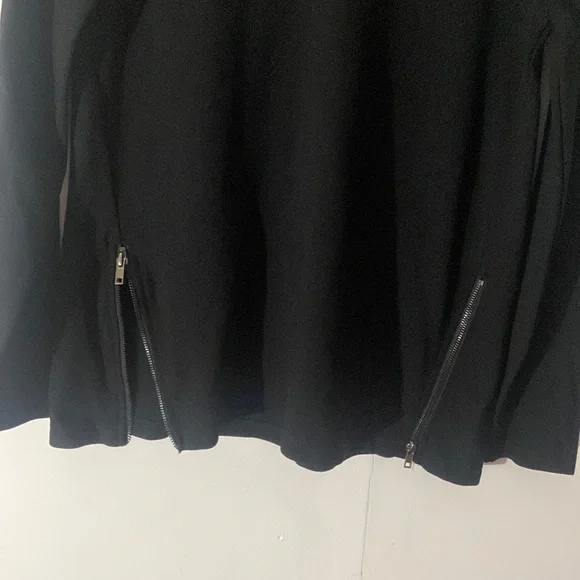 Blauer - Picture 2 of 9